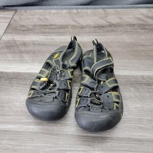 Keen Newport H2 Shoes kids size Black Yellow Waterproof Sandals Outdoor Hiking
